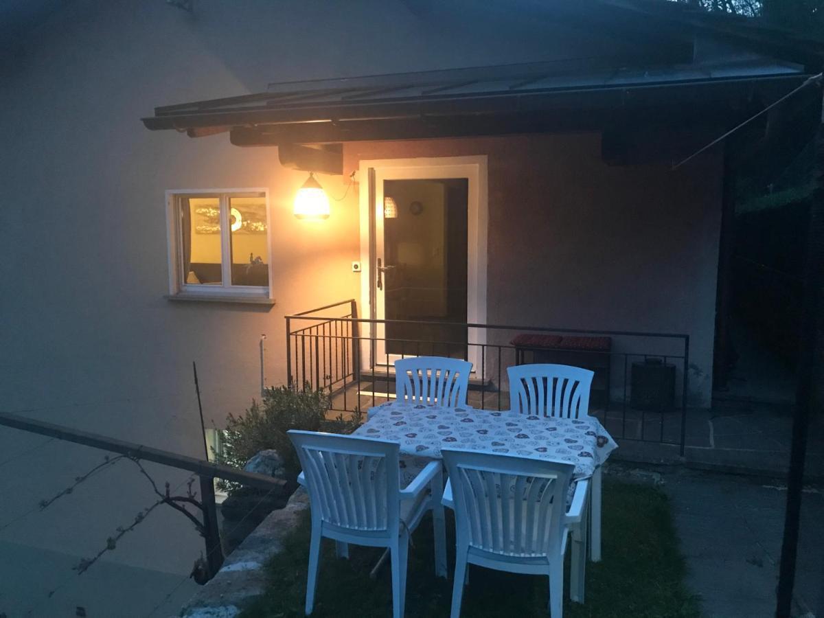 Casa Immersa Nel Vigneto Roveredo Buitenkant foto