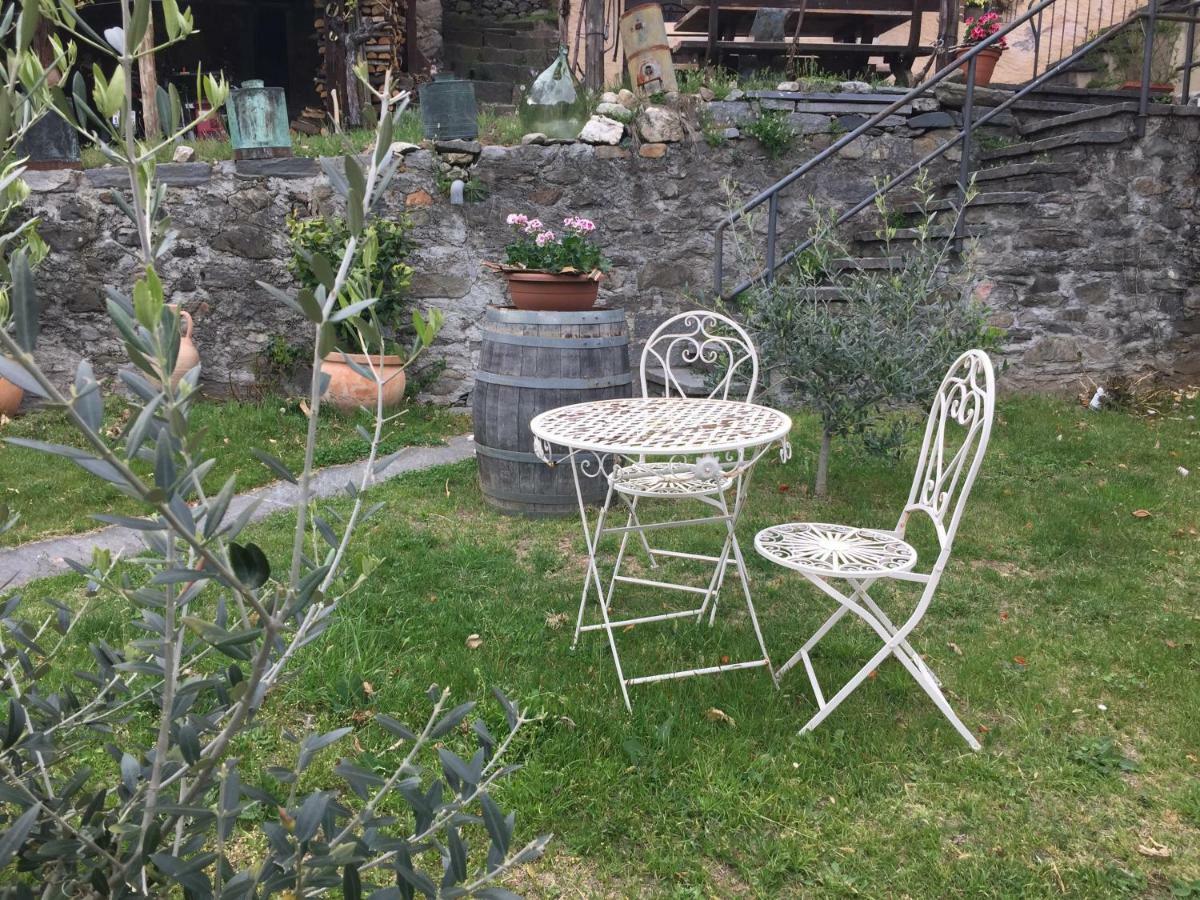 Casa Immersa Nel Vigneto Roveredo Buitenkant foto